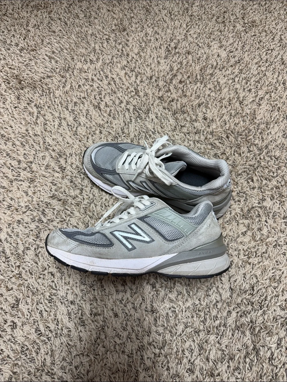 New Balance 990v5